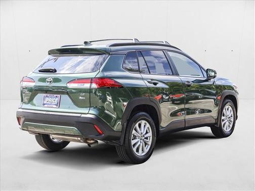 2024 Toyota Corolla Cross LE