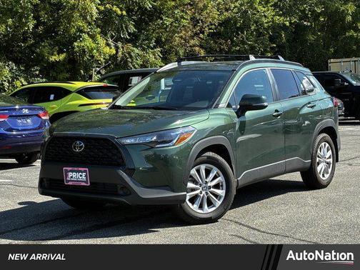 2024 Toyota Corolla Cross LE