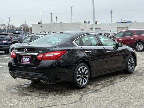 2017 Nissan Altima 2.5 SV