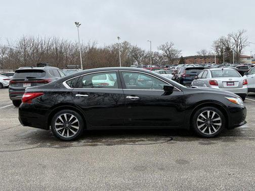 2017 Nissan Altima 2.5 SV