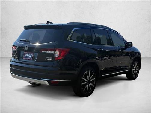 2022 Honda Pilot Touring 8-Passenger