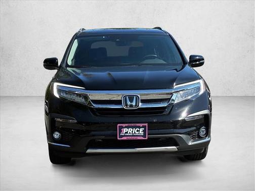 2022 Honda Pilot Touring 8-Passenger
