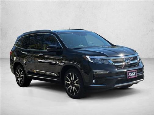 2022 Honda Pilot Touring 8-Passenger