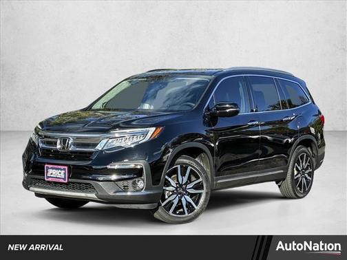 2022 Honda Pilot Touring 8-Passenger