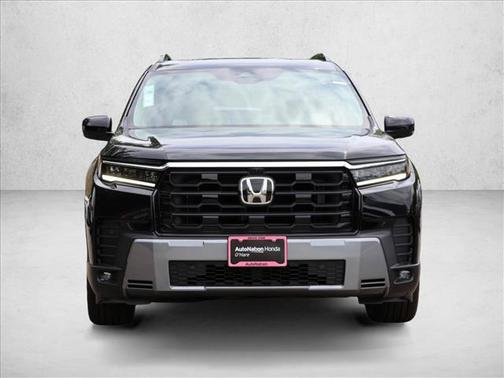 Crystal Black Pearl 2026 Honda Pilot Touring 8-Passenger