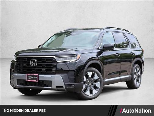 Crystal Black Pearl 2026 Honda Pilot Touring 8-Passenger
