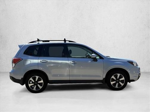 Ice Silver Metallic 2018 Subaru Forester 2.5i Limited