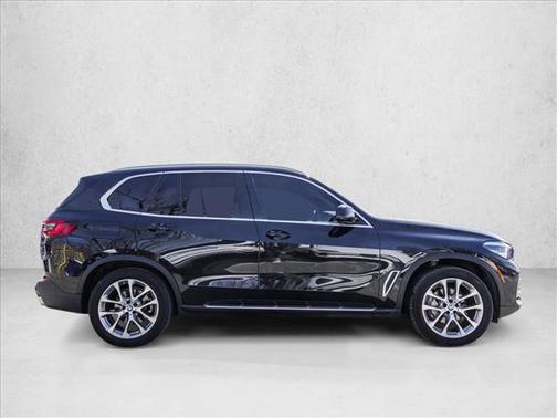 Black Sapphire Metallic 2022 BMW X5 xDrive40i