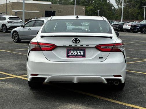 2020 Toyota Camry SE