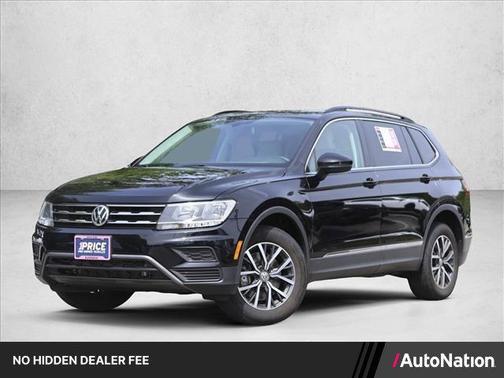 Deep Black Pearl Metallic 2018 Volkswagen Tiguan 2.0T SE 4MOTION