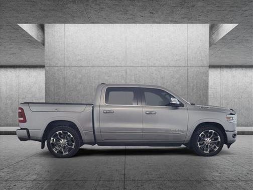 Photo 5 of 27 of 2019 RAM 1500 Limited