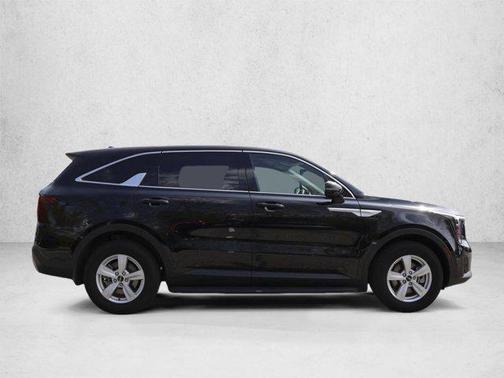 Ebony Black 2025 Kia Sorento LX
