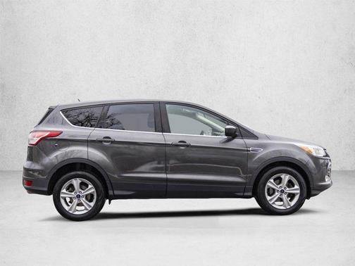 Magnetic 2016 Ford Escape SE