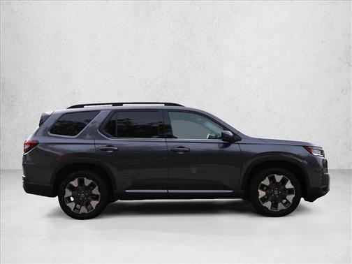 Modern Steel Metallic 2026 Honda Pilot Touring 8-Passenger