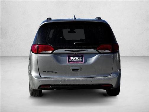 2018 Chrysler Pacifica Touring-L