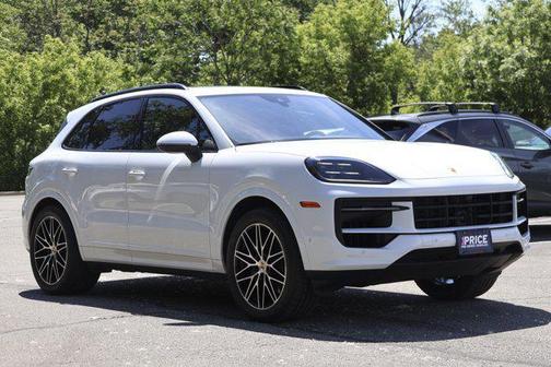 White [White] 2024 Porsche Cayenne Cayenne