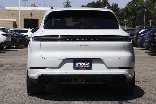 White [White] 2024 Porsche Cayenne Cayenne