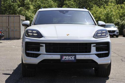 White [White] 2024 Porsche Cayenne Cayenne
