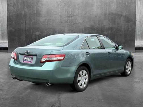 2010 Toyota Camry LE