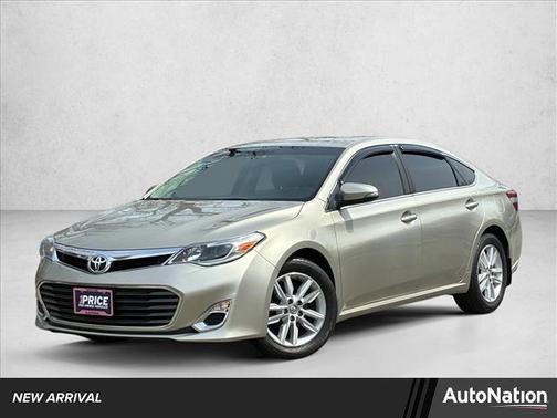 Creme Brulee Mica 2015 Toyota Avalon XLE
