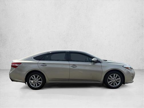 Creme Brulee Mica 2015 Toyota Avalon XLE