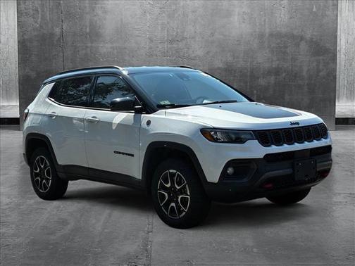 2024 Jeep Compass Trailhawk
