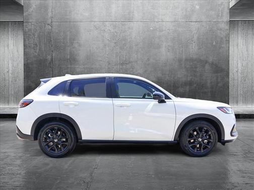 2025 Honda HR-V AWD Sport