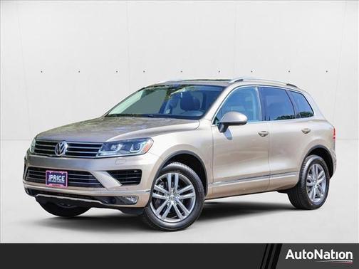 2016 Volkswagen Touareg VR6 Lux
