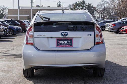 Classic Silver Metallic 2015 Toyota Prius Three
