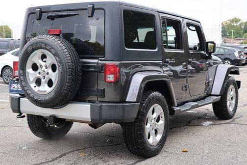 Granite Crystal Metallic Clearcoat 2014 Jeep Wrangler Unlimited Sahara