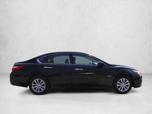 Super Black [Black 2017 Nissan Altima 2.5 S