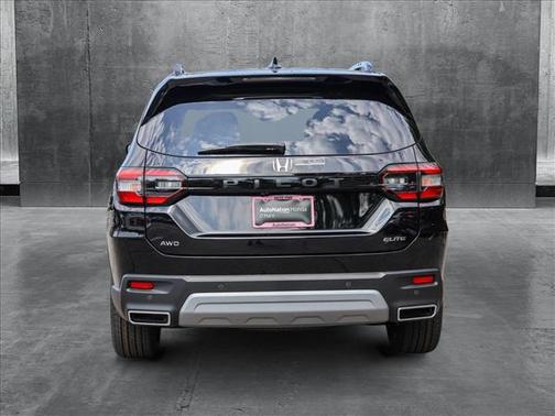 2025 Honda Pilot Elite