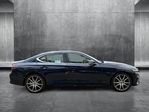 2022 Genesis G70 2.0T AWD