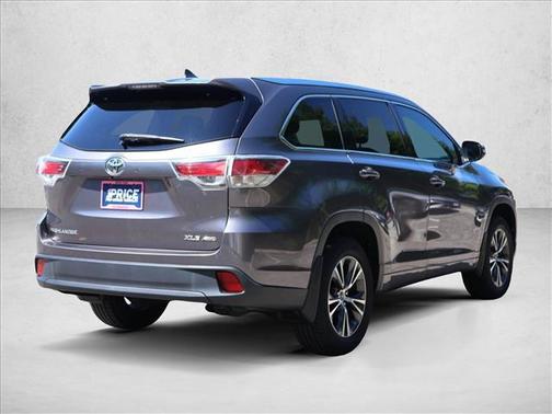 Predawn Gray Mica 2016 Toyota Highlander XLE