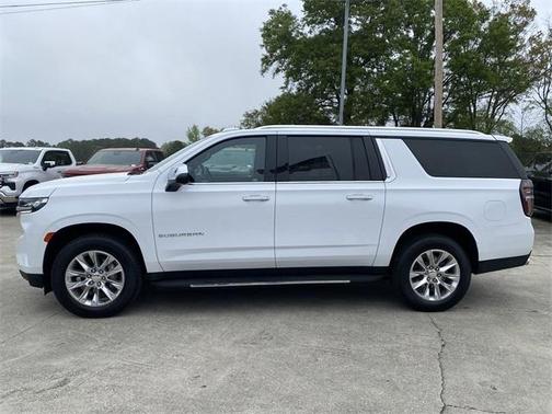 2023 Chevrolet Suburban Premier