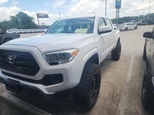 2017 Toyota Tacoma SR