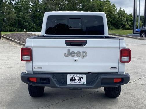 2023 Jeep Gladiator Overland