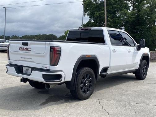 2024 GMC Sierra 2500 AT4