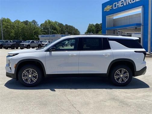 2025 Chevrolet Traverse LT