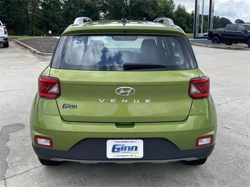2023 Hyundai VENUE SEL
