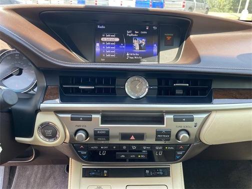 2016 Lexus ES 350 Base