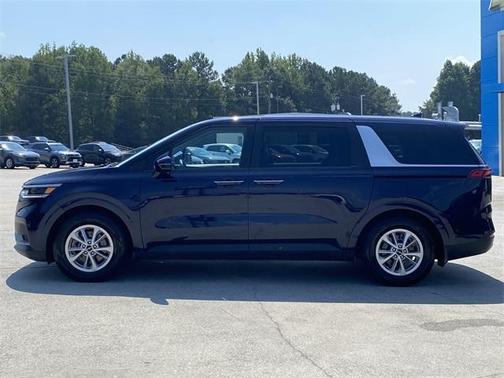 2023 Kia Carnival LX