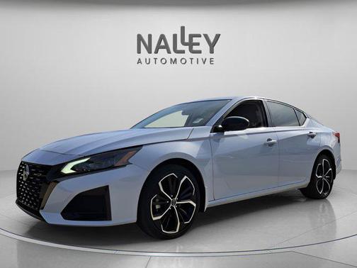 2023 Nissan Altima SR Intelligent AWD