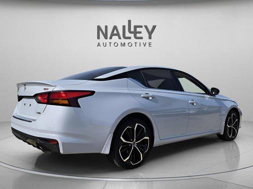 2023 Nissan Altima SR Intelligent AWD