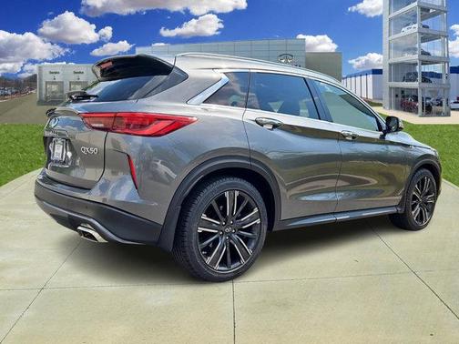 2021 INFINITI QX50 LUXE AWD