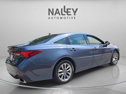 2019 Toyota Avalon XLE