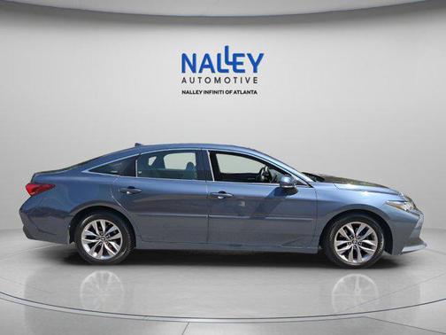 2019 Toyota Avalon XLE