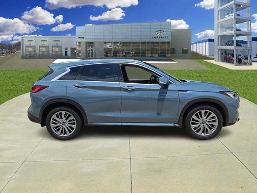 2024 INFINITI QX50 LUXE