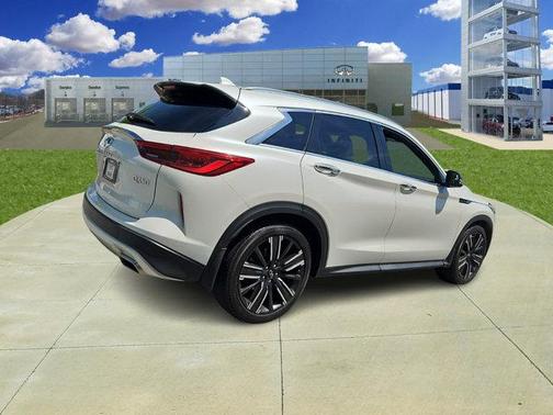 2021 INFINITI QX50 LUXE AWD