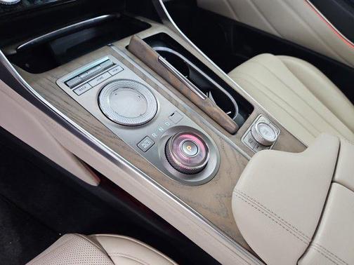 2022 Genesis GV80 2.5T